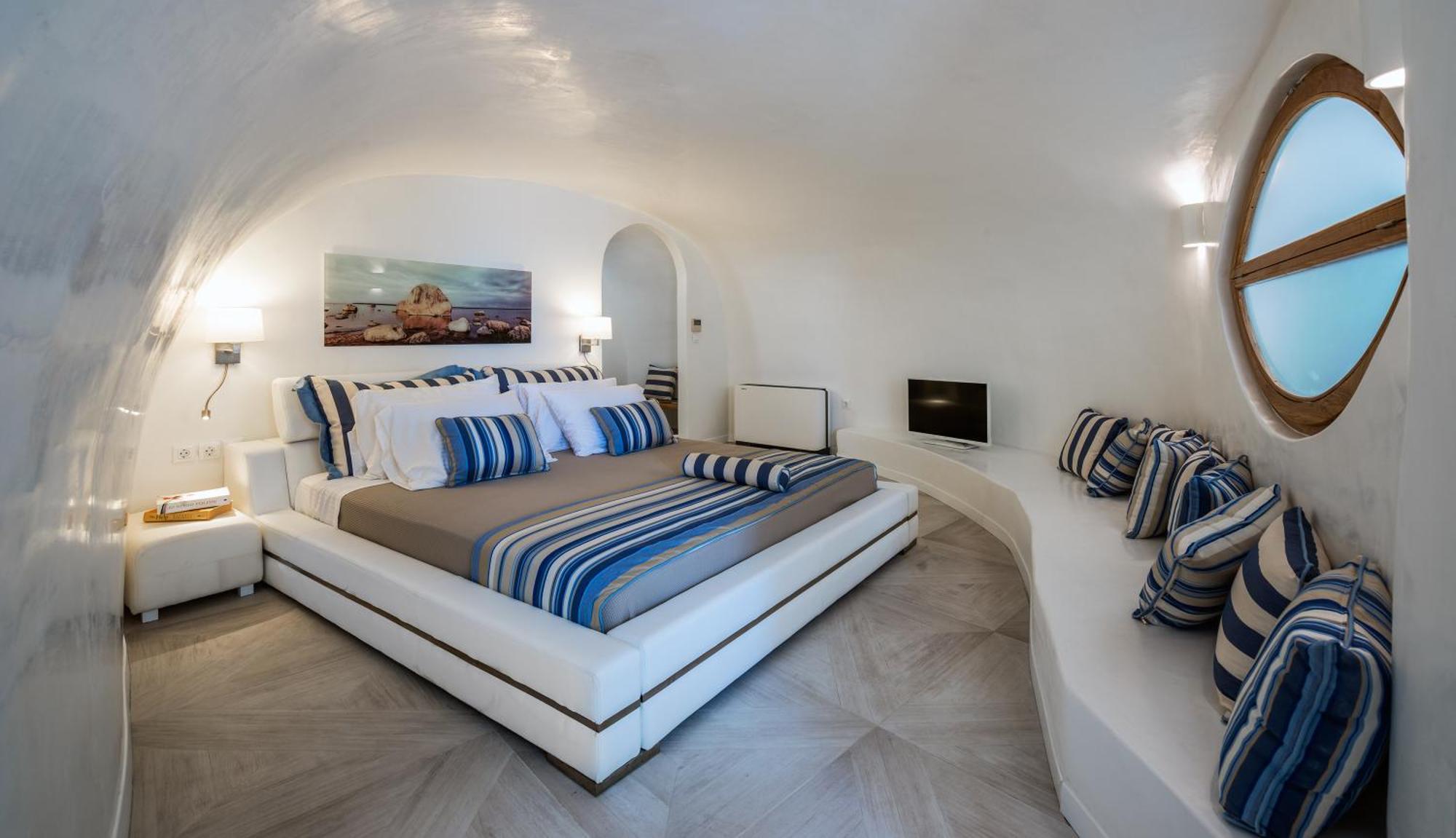 Elite Luxury Suites Oia  Bilik gambar
